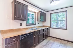 1051 Harmony Dr, Lake Ariel, PA 18436 - Photo 8