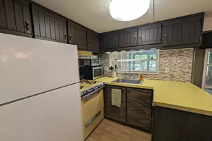 146 Clubhouse Dr, Shohola, PA 18458 - Photo 10