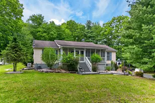 150 Tamarack Dr, Milford, PA 18337 - Photo 2