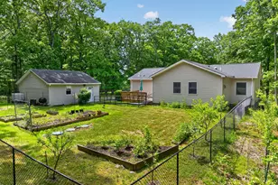 109 Red Rock Cir, Hawley, PA 18428 - Photo 44