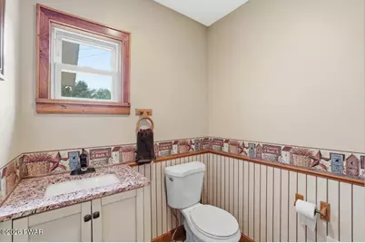 1015 Rt 390, Greentown, PA 18426 - Photo 70