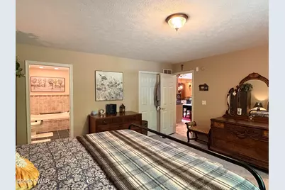 802 Paddock, Lords Valley, PA 18428 - Photo 24