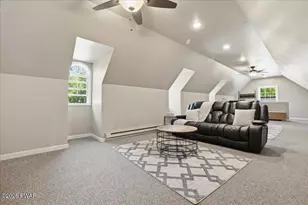 104 S Turnpike Rd, Newfoundland, PA 18445 - Photo 86