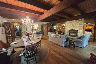 804 Fetlock Ct, Lords Valley, PA 18428 - Photo 4