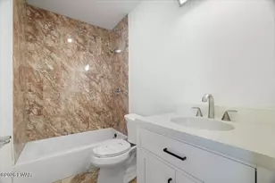 1124 Red Hawk Dr, Lake Ariel, PA 18436 - Photo 16