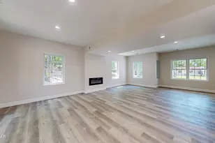 102 Buttercup Terrace, Milford, PA 18337 - Photo 6