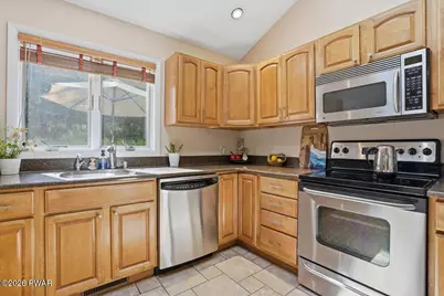 808 Woodland Court, Lords Valley, PA 18428 - Photo 12