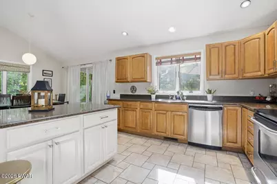 808 Woodland Court, Lords Valley, PA 18428 - Photo 12