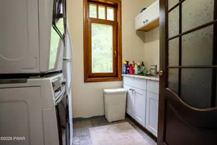 469 Main St, Gouldsboro, PA 18424 - Photo 22