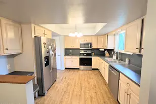 3 Bruno Dr, Throop, PA 18512 - Photo 6