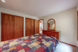 113 E Shore Dr, Hawley, PA 18428 - Photo 18