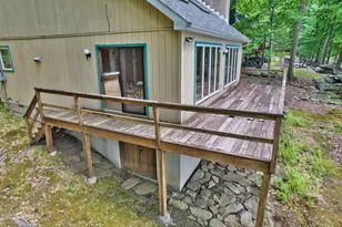 113 E Shore Dr, Hawley, PA 18428 - Photo 38