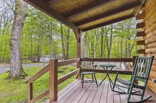 69 E Shore Dr, Hawley, PA 18428 - Photo 2