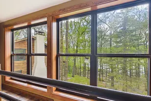 69 E Shore Dr, Hawley, PA 18428 - Photo 30