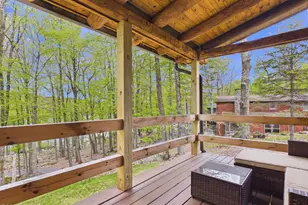 69 E Shore Dr, Hawley, PA 18428 - Photo 38