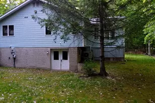 466 Spruce St, Hawley, PA 18428 - Photo 2