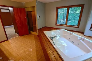 466 Spruce St, Hawley, PA 18428 - Photo 8