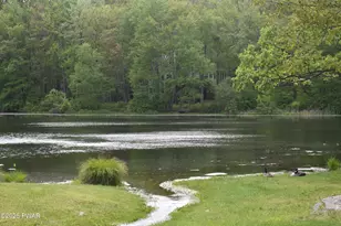 121 Mountain View Dr, Lords Valley, PA 18428 - Photo 2