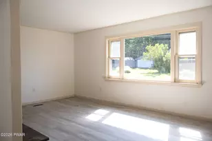 60 Center St, Covington Township, PA 18424 - Photo 6