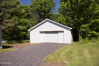 60 Center Street, Covington Township, PA 18424 - Photo 4