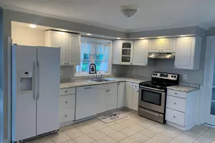 600 McAlpine St, Avoca, PA 18641 - Photo 2