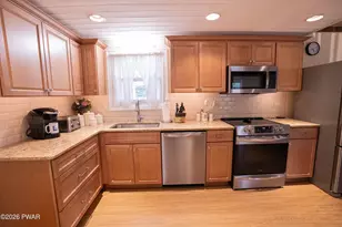 1024 Sundew Rd, Lake Ariel, PA 18436 - Photo 20