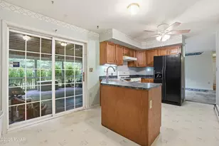 121 Independence Dr, Milford, PA 18337 - Photo 18