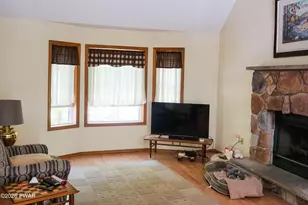 106 Lakeview Ct, Milford, PA 18337 - Photo 6