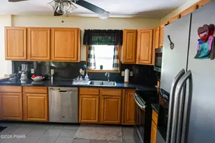 106 Lakeview Ct, Milford, PA 18337 - Photo 8