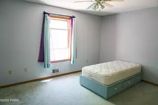 106 Lakeview Ct, Milford, PA 18337 - Photo 10