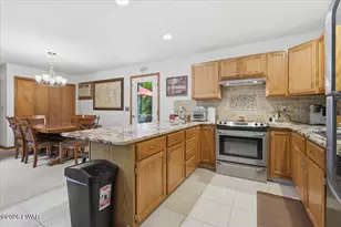 117 Franklin Dr, Hawley, PA 18428 - Photo 16