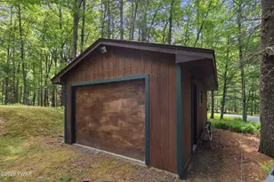 101 Hemlock Point Ct, Hawley, PA 18428 - Photo 38