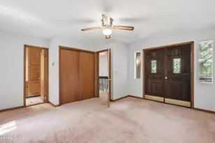 101 Hemlock Point Ct, Hawley, PA 18428 - Photo 18