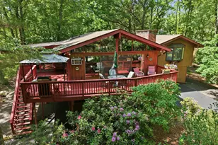 106 Lincoln Dr, Lords Valley, PA 18428 - Photo 2