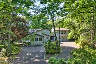 201 Broadmoor Dr, Lords Valley, PA 18428 - Photo 36