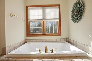 111 Highland Ln, Hawley, PA 18428 - Photo 46