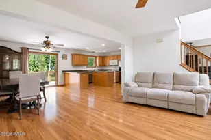8 Bass Ct, Gouldsboro, PA 18424 - Photo 4