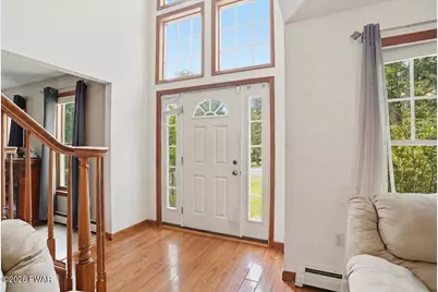 8 Bass Court, Gouldsboro, PA 18424 - Photo 2