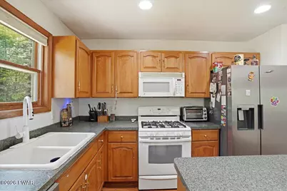 8 Bass Court, Gouldsboro, PA 18424 - Photo 12