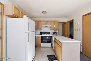 129 Cherry Point Cir, Canadensis, PA 18325 - Photo 18