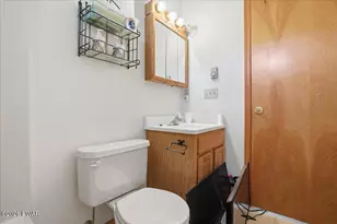 129 Cherry Point Cir, Canadensis, PA 18325 - Photo 36