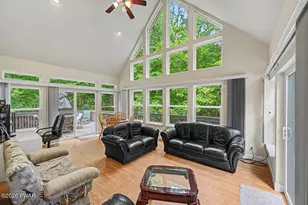 149 Rainbow Dr, Lackawaxen, PA 18435 - Photo 32