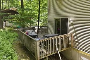 111 Grasshopper Ln, Greentown, PA 18426 - Photo 48
