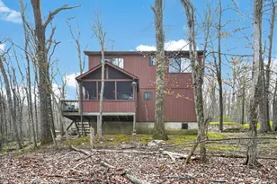 126 Laurel Cir, Hawley, PA 18428 - Photo 4