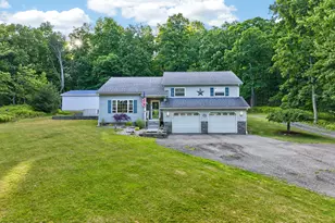 438 Cummins Hill Rd, Milford, PA 18337 - Photo 2