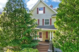 46 Fairview Ave, Mount Pocono, PA 18344 - Photo 1