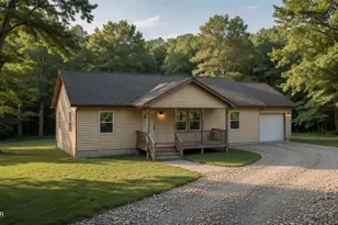 231 Pocono Mountain Forest Dr, Dingmans Ferry, PA 18328 - Photo 2