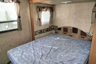 260 Village Dr E, Milford, PA 18337 - Photo 8