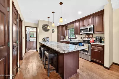 146 Yacht Club Drive, Greentown, PA 18426 - Photo 10