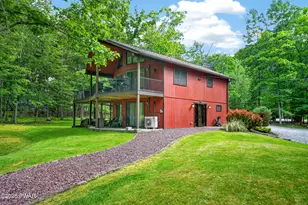146 Yacht Club Dr, Greentown, PA 18426 - Photo 1